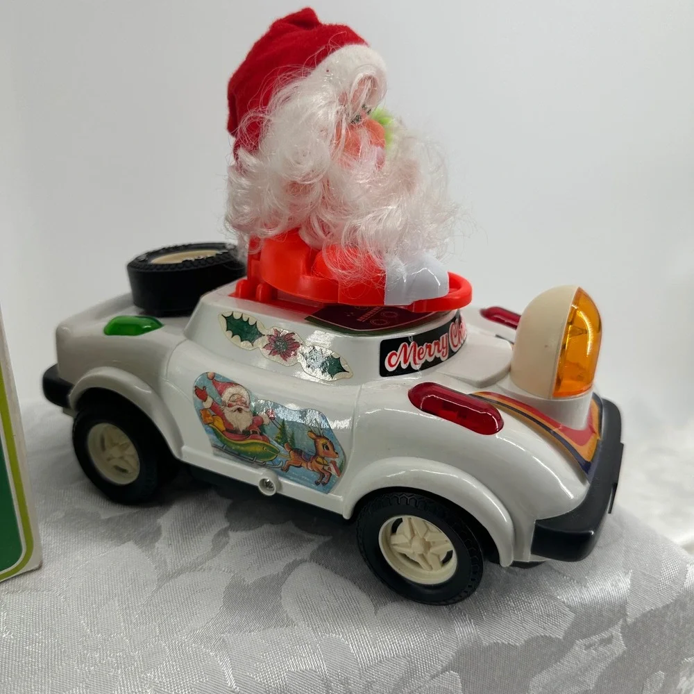 Son Ai Toys Santa Cartoon Car White Good Vintage 1983 Bump Go Music SA 171L